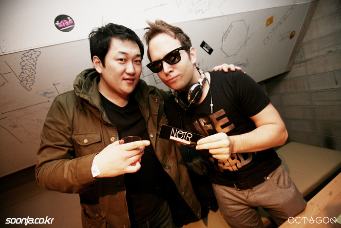 IMG_9674[1].jpg : 2012년 4월 7일 SAT NOIR With DJ VIVID  @ Club OCTAGON (클럽 옥타곤)
