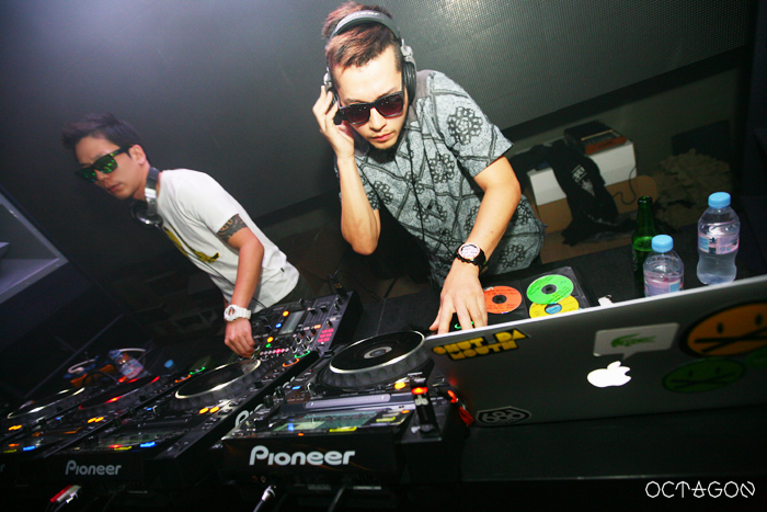 IMG_8904[1].jpg : 2011년 11월 26일 SAT DJ MAG @ Club OCTAGON (클럽 옥타곤)