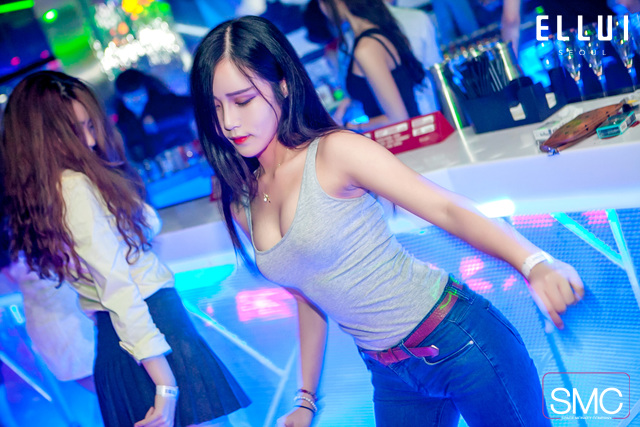 18.jpg : 2013.11. 1 Halloween Week @ELLUI Seoul