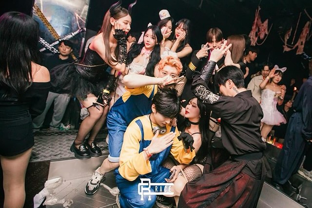 클럽레이스 할로윈 파티사진 : 466161929_17958071093831771_7659129285809614331_n.jpg