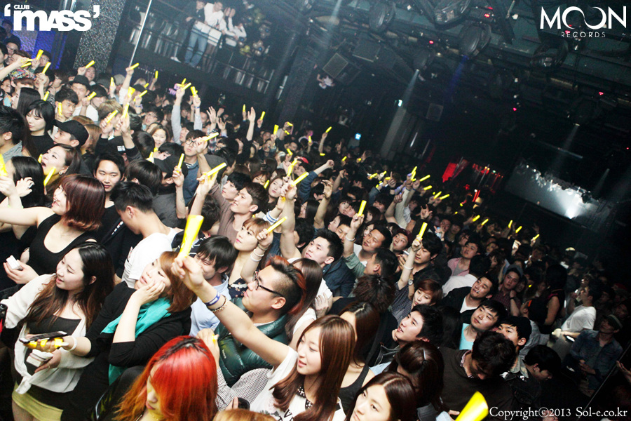 IMG_0686[1].jpg : 2013.04.27 CLUB MASS @ KID MASSIVE (강남클럽 클럽매스 파티사진)