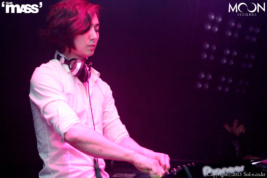 IMG_0624[1].jpg : 2013.04.27 CLUB MASS @ KID MASSIVE (강남클럽 클럽매스 파티사진)