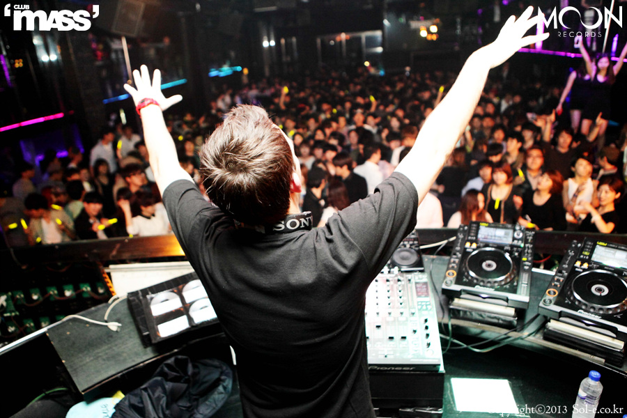 IMG_0776[1].jpg : 2013.04.27 CLUB MASS @ KID MASSIVE (강남클럽 클럽매스 파티사진)