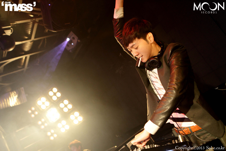 IMG_0974[1].jpg : 2013.04.27 CLUB MASS @ KID MASSIVE (강남클럽 클럽매스 파티사진)