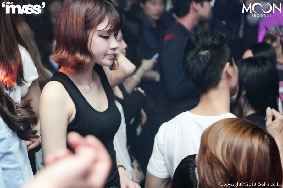 IMG_0676[1].jpg : 2013.04.27 CLUB MASS @ KID MASSIVE (강남클럽 클럽매스 파티사진)