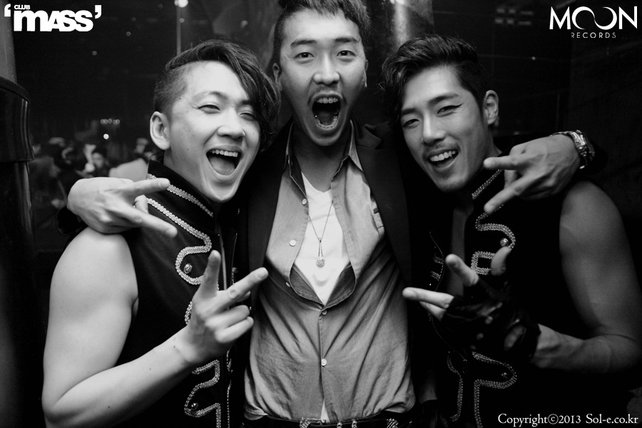 IMG_0908[1].jpg : 2013.04.27 CLUB MASS @ KID MASSIVE (강남클럽 클럽매스 파티사진)