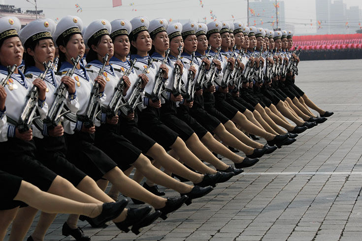 4cb25c74e5e68.jpg : 세계의 여군들!!