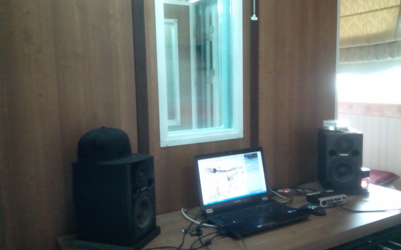 inside with com.jpg : 방음부스 필요해서..질렀더니..!! inside with com.jpg : 방음부스 필요해서..질렀더니..!!