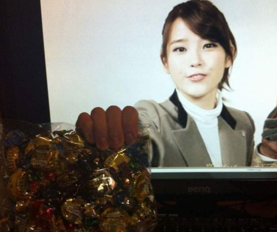 hu_1342626700_1221422493.png : 님들저 아이유가 초콜릿줌..