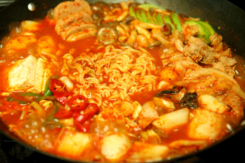116F86374F19BCEB26973E.gif : 안구 고문