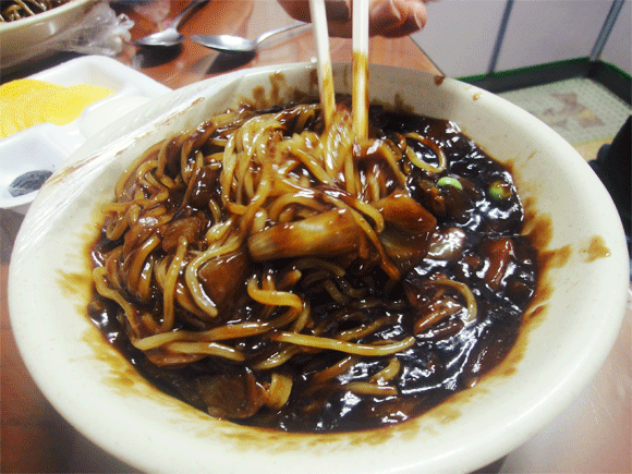 136F1F374F19BCB6427545.gif : 안구 고문