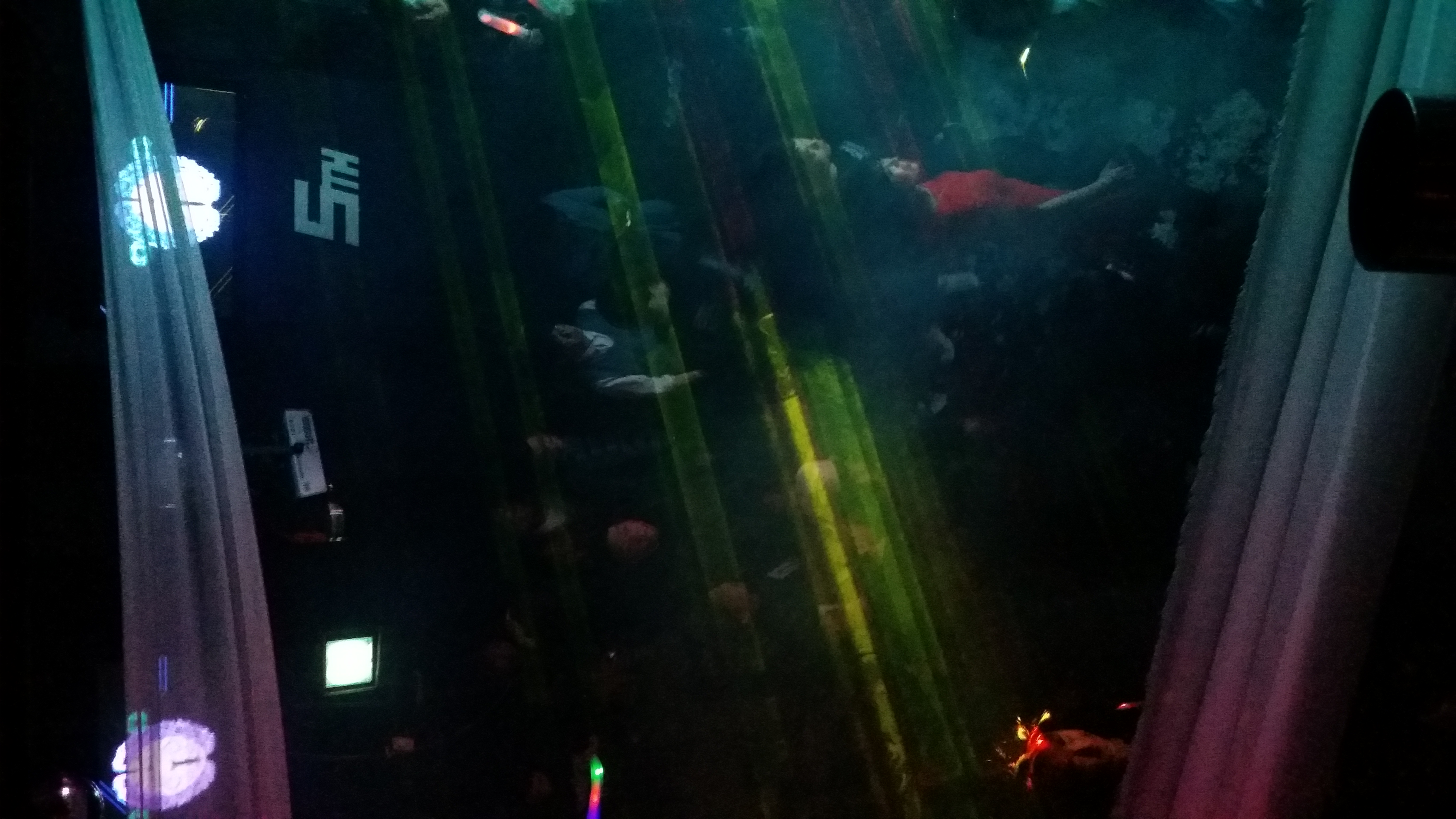 20131201_035810.jpg : 홍대 베라 홀리파티 후기