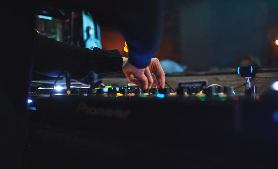 QQ图片20140121101952.jpg : Chivas Regal electro@Djchenwin live[2.22].mp3