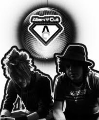 artworks-000016053214-s7hfxv-crop.jpg : 【 추 천】Copia di ALIEN CUT   SENTO UN FISCHIO (EXTENDED MIX)