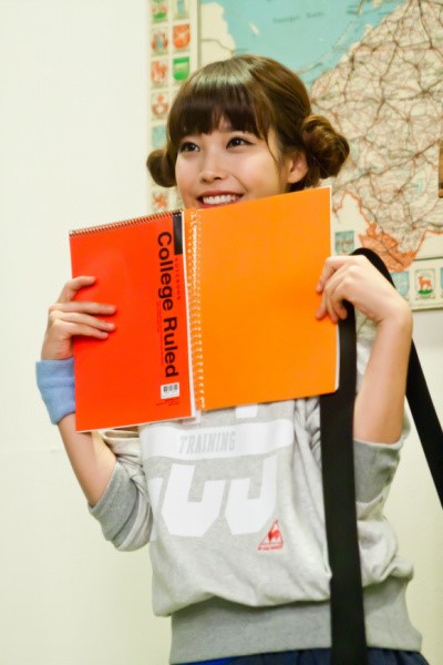 아이유4.jpg : Pink Fluid feat. Mr. V - We Rock The World (Bastian Van Shield Remix)