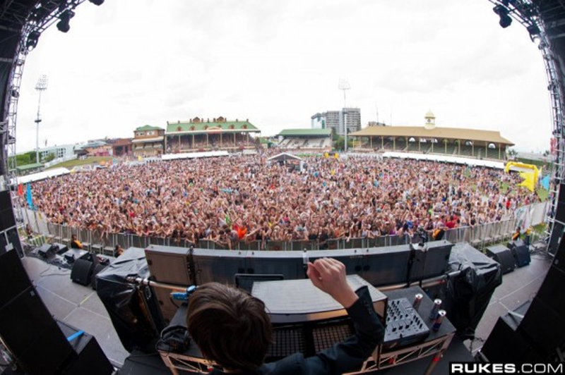 Madeon Live.png : [무료] 아이유 조으다 MixSet  (CLUB DANCE) [320Kbps]