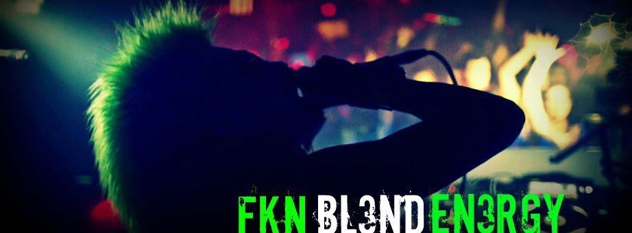 483958_10150905229461545_1620708534_n.jpg : Devious Knights vs BL3ND-Knife Party Shots