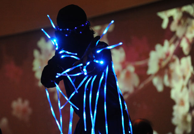 led-man-1.jpg : Indra - Take The Time