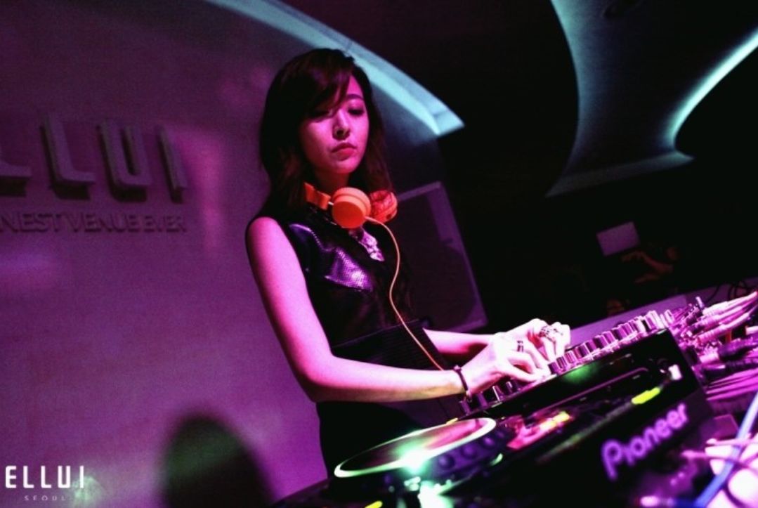 Club DJ.jpg : ♥♥♥♥♥♥♥♥[중복]2013년 올렸던 뜨겁고 핫했던곡들(무료Part.[★저의 곡★])♥♥♥♥♥♥♥♥