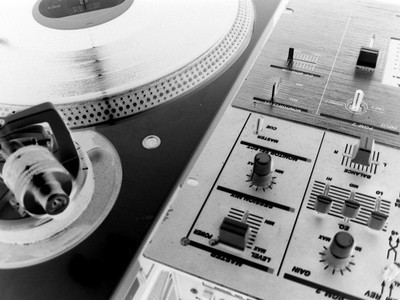 artworks-000016088429-ih31rl-crop.jpg : FeelDii & Dj Kez - Cry 4 You