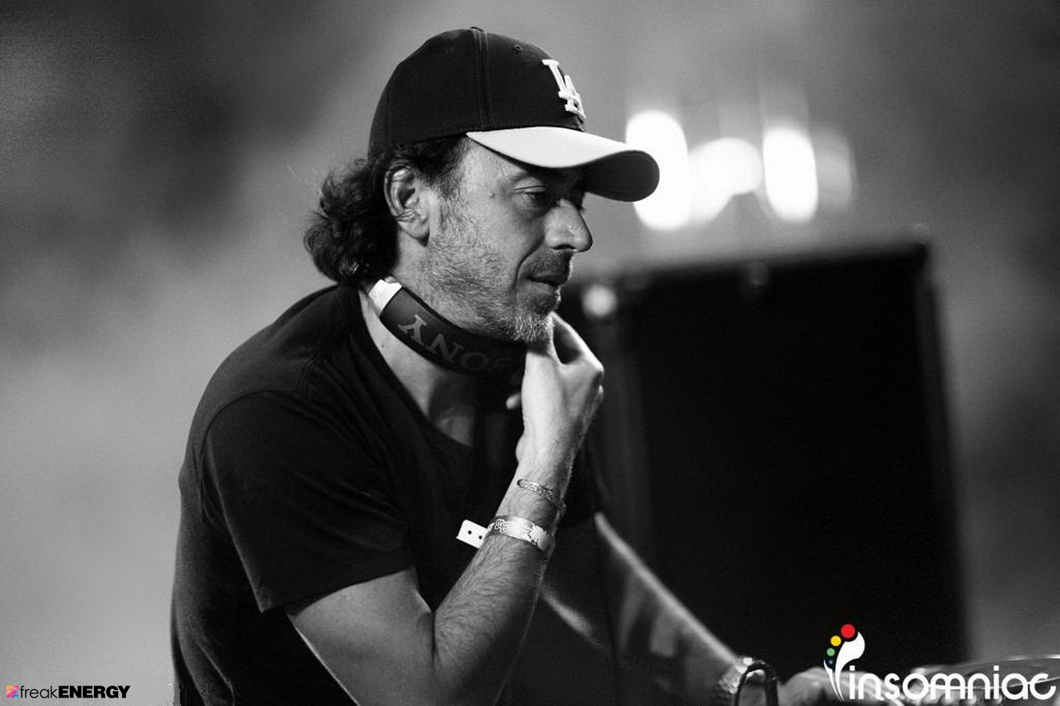 1264664086_bb.jpg : [Electro House] 21street ft. Benny Benassi - Love is Gonna Save Us (2012 Club Remix)