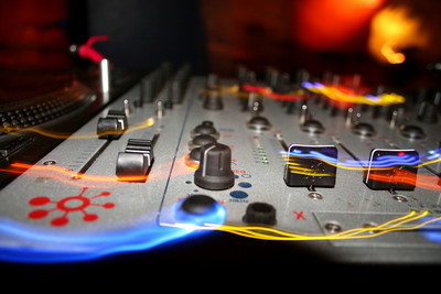 artworks-000026594875-m40wf9-crop.jpg : 【추 천】Vali P. & DJ Bwa - Bass Journey (Original Vocal Mix