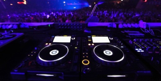 house-music-dj-520x263[1].jpg