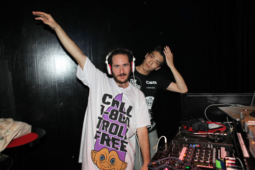 vvb.jpg : :D★★★ DJ ELSA  일렉상륙작전35분 리믹스 ★★★