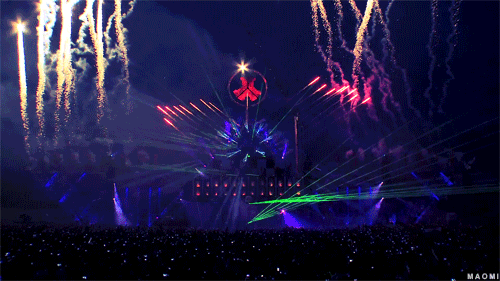 ea0f96c23c46d2fd2fc37731f56cc437.gif : Nari & Milani vs. Sander Van Doorn - Koko Atom (Nicky Shah Mash Up) / Iron Drink (DJ AiroLove Booty Mash Up) / Steve Aoki - Beat Down (Afrojack vs. Willy William Remix) / BAM, Too Fresh - Like To Party (feat. Bam)