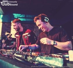 (+31) Armin van Buuren & AVIRA vs. Chicane - Offshore (Extended Mix)