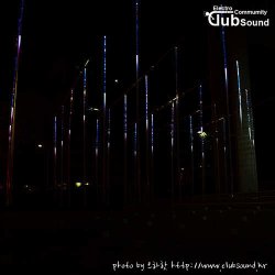 몸을 울리는 베이스가 있는 Electro House!!